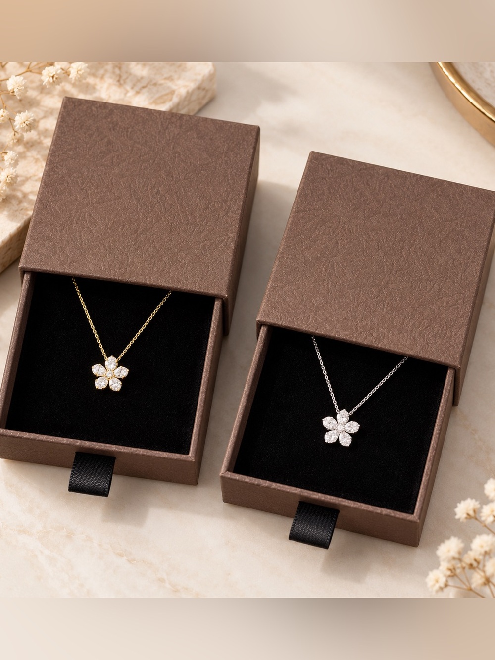 Delicate Flower Pendant Necklace - Gold or Silver